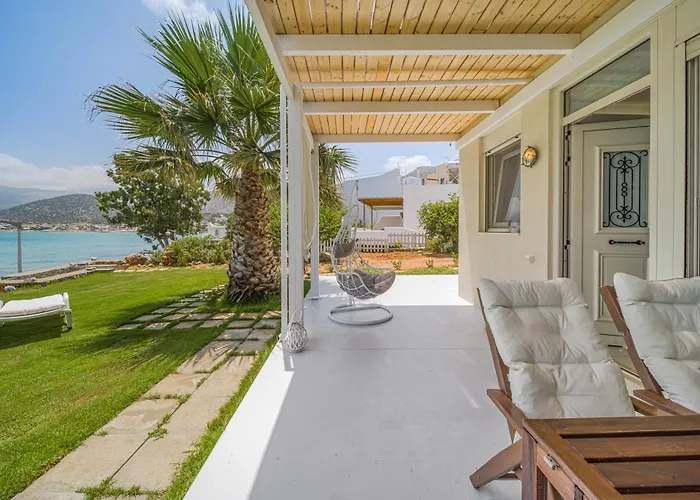 Junior Suite By The Beach Stalida